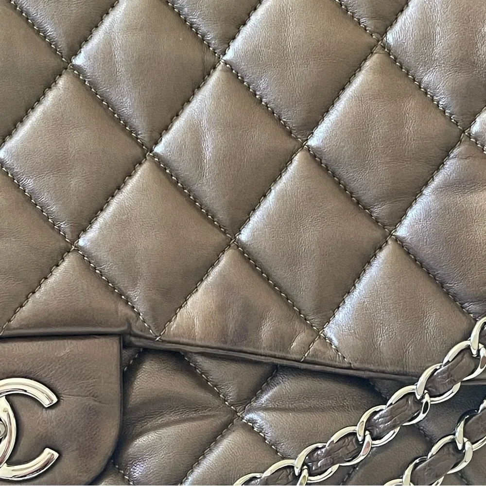 Authentic CHANEL Lambskin Double Chain Single Flap Maxi Size Handbag - Picture 5 of 16